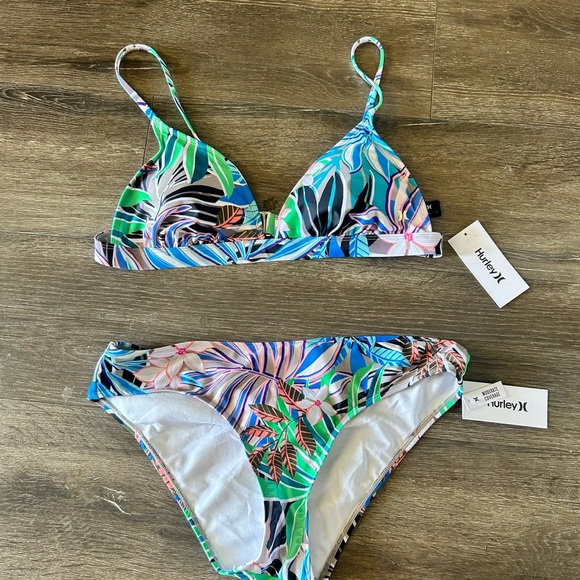 Hurley Other - Hurley Women's Leafy Print Bikini in Blue and Green